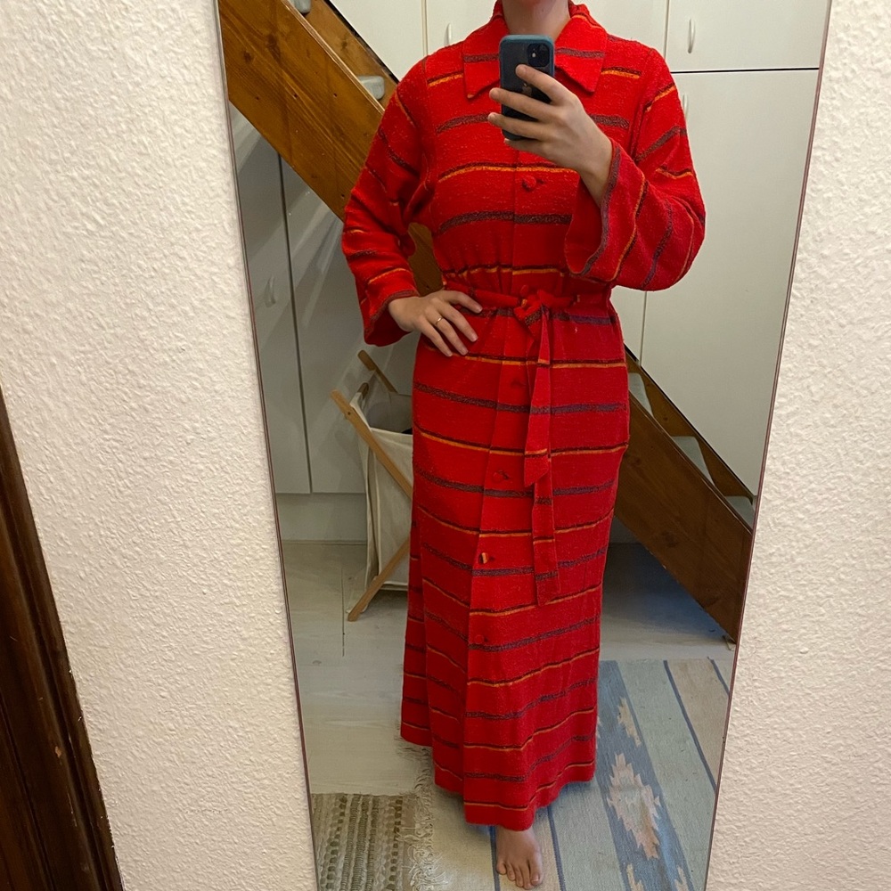 VTG red striped terry dress/robe/duster - Picture 6 of 7